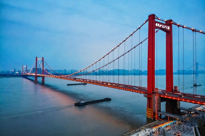 新基建下橋梁照明之思